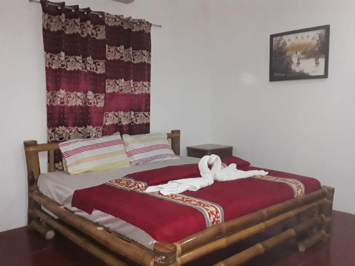 Tauig Beach Resort Moalboal Bagian luar foto