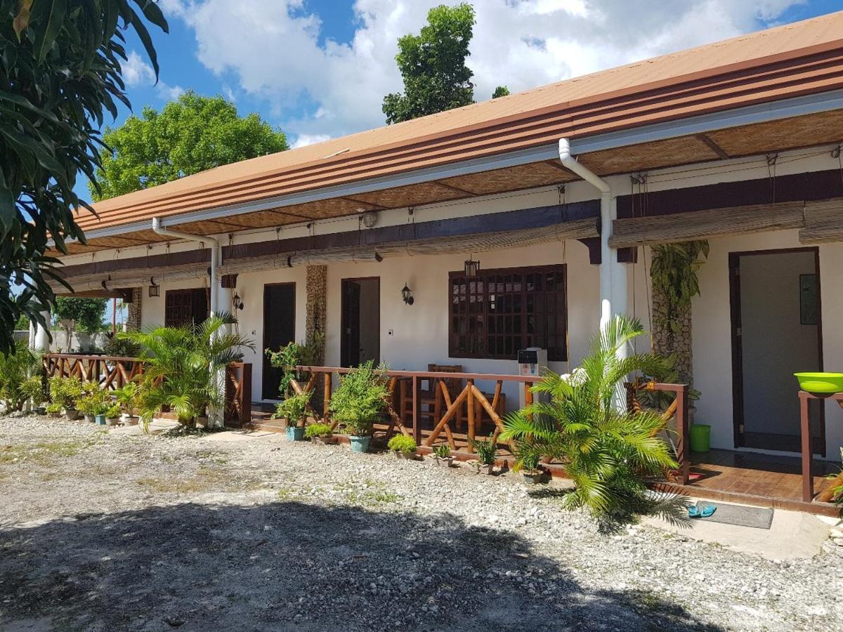 Tauig Beach Resort Moalboal Bagian luar foto