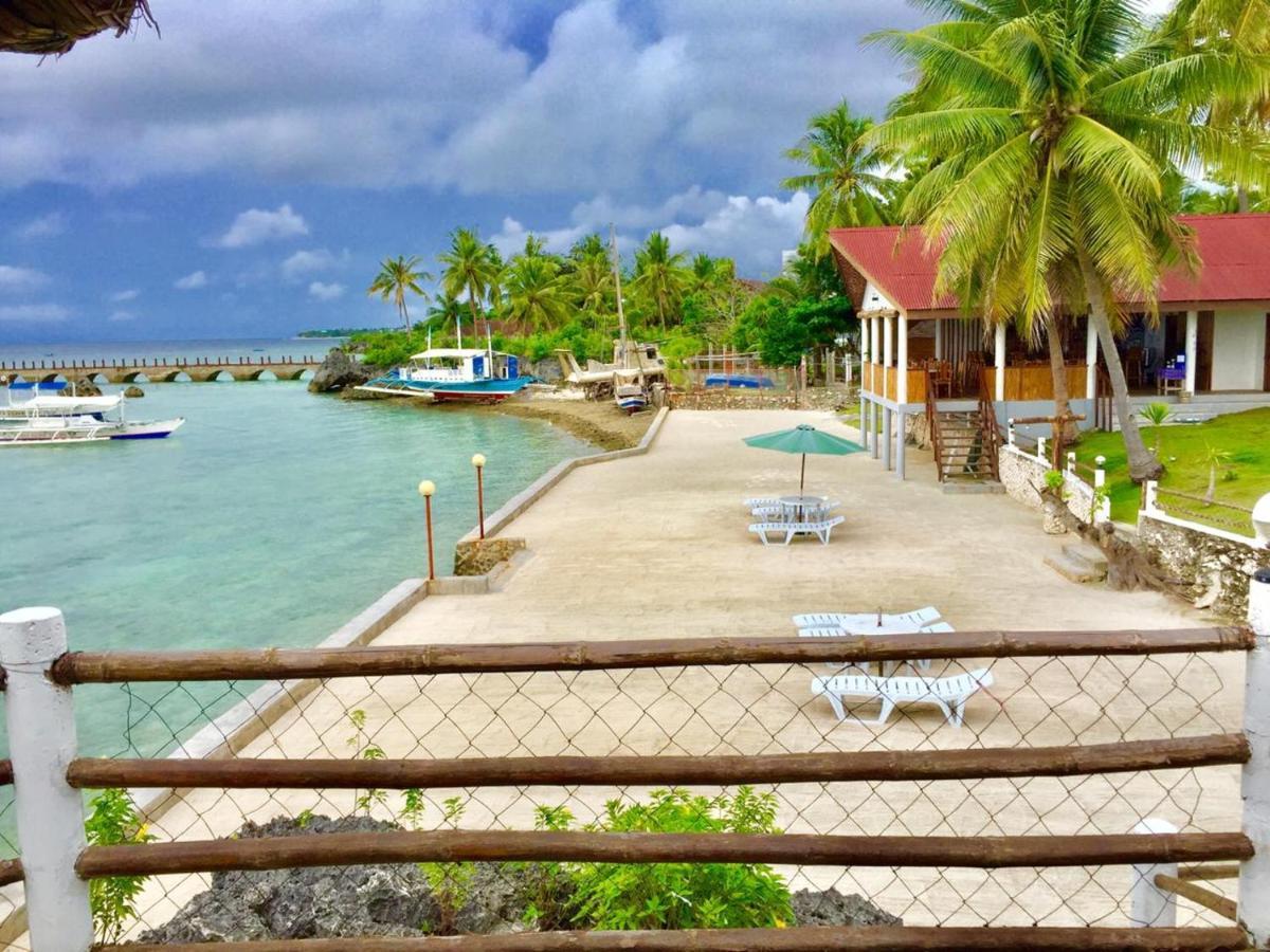 Tauig Beach Resort Moalboal Bagian luar foto