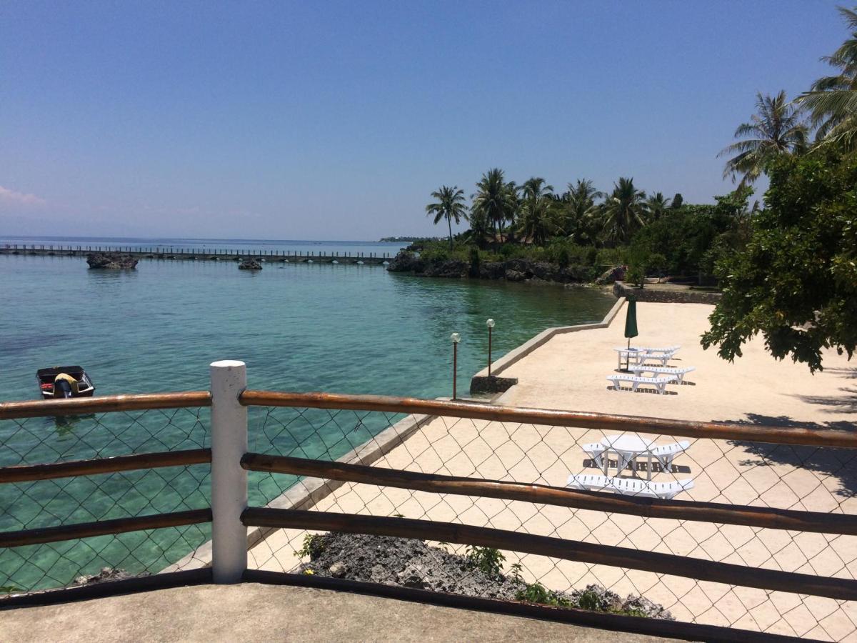 Tauig Beach Resort Moalboal Bagian luar foto