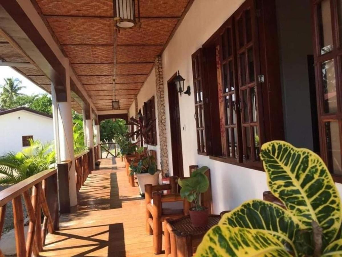 Tauig Beach Resort Moalboal Bagian luar foto